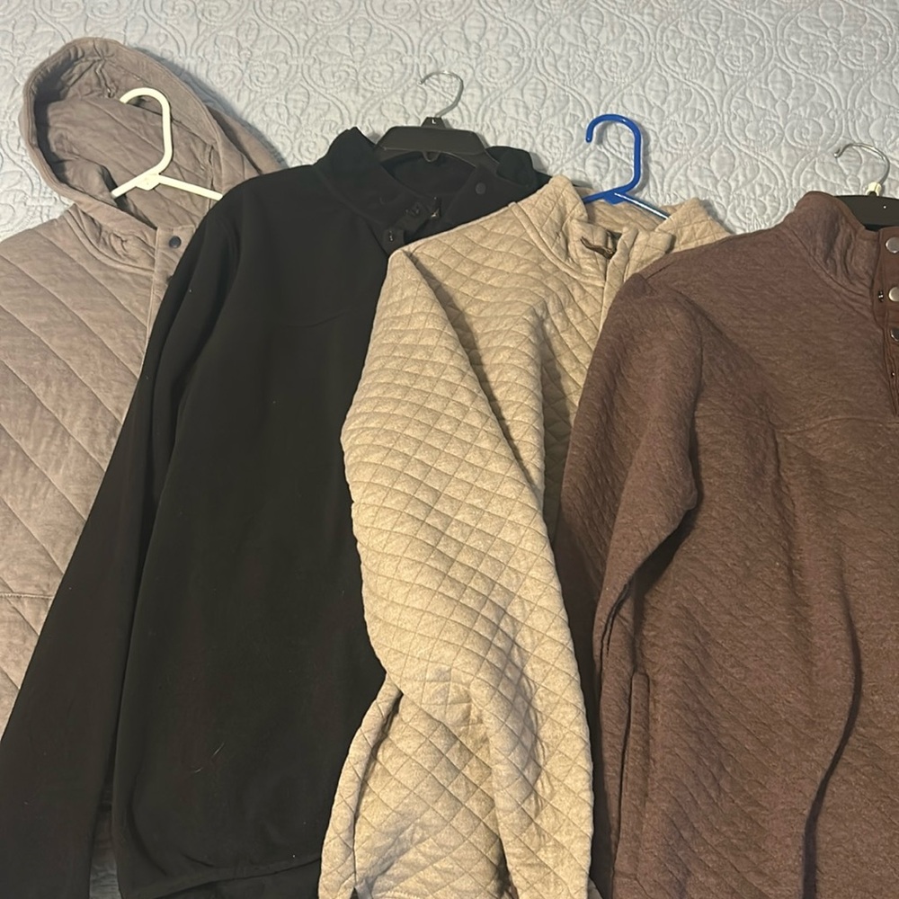 Set of 4 men 1/4 zip shirts